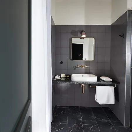 Victoria 4* Valence (Drome)