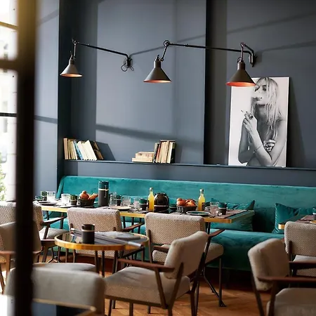 Victoria Hotel 4*